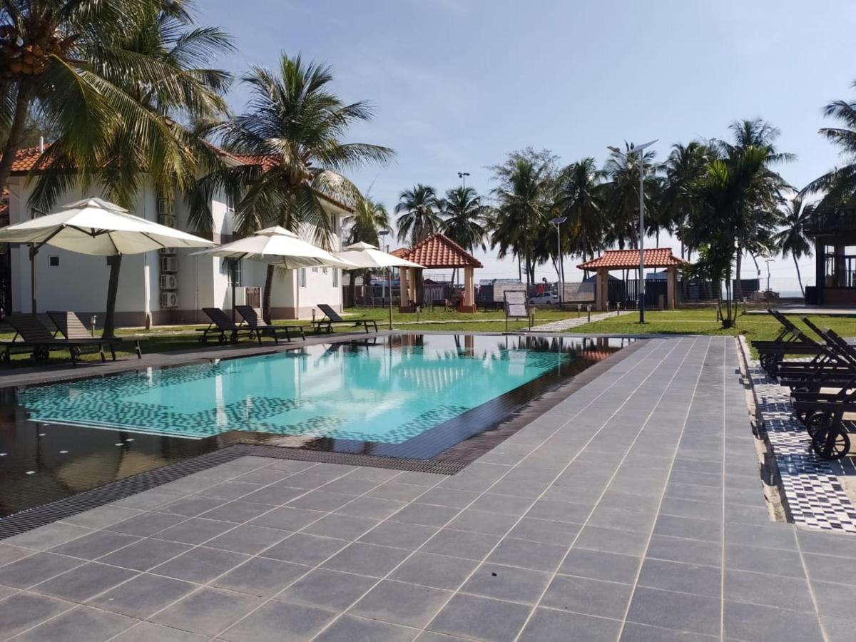 Tunas Resort Петалинг Джая Екстериор снимка